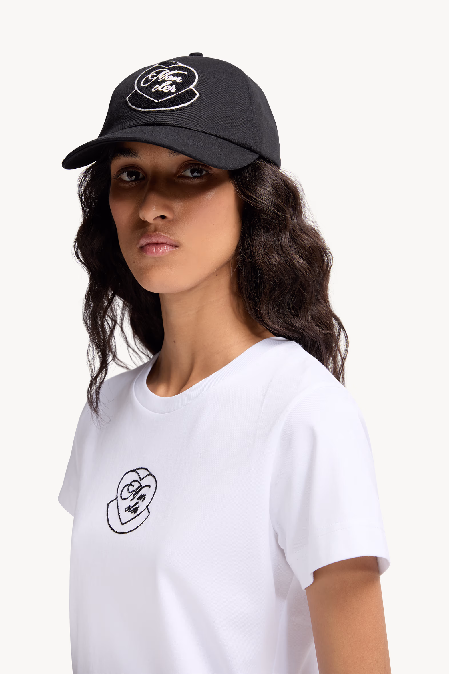 Embroidered Heart Logo Cotton T-Shirt Women White Moncler 4